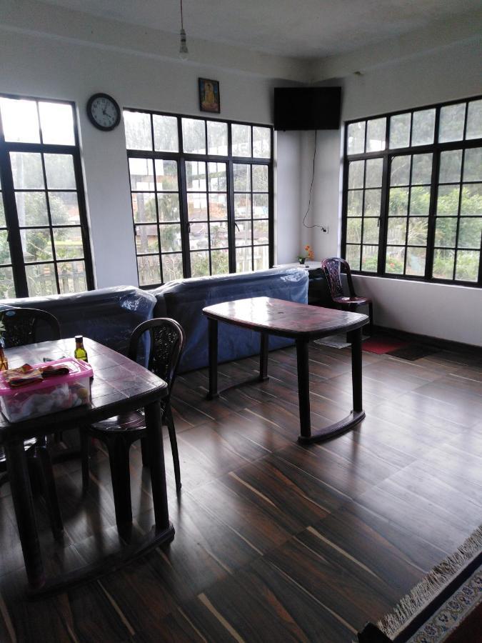 Hotel Akiko Rest Nuwara Eliya Esterno foto