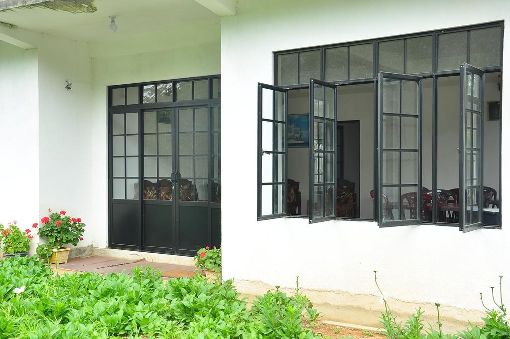 Hotel Akiko Rest Nuwara Eliya Esterno foto